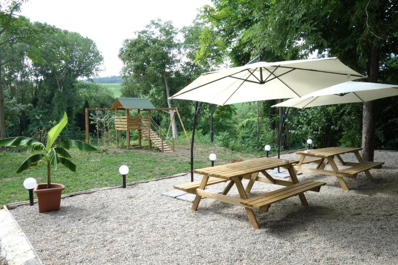 Agriturismo Molino Nuovo 圣彼得罗-泰尔梅堡 外观 照片